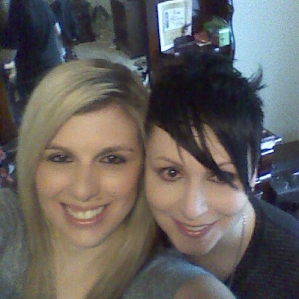 Meet your Posher, Tina and Jennifer